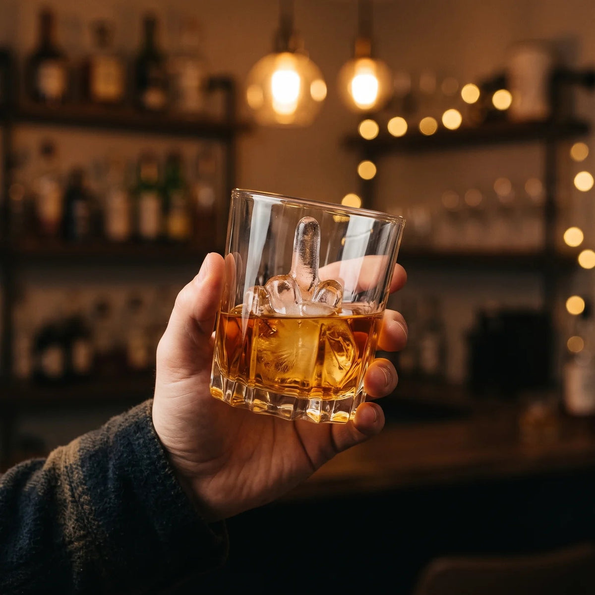 Middle Finger Ice Cube Mold – Funny Whiskey Gag Gift
